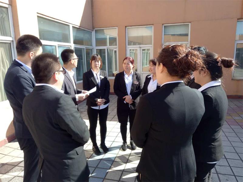 商学院第二期4.jpg 商学院第二期4.jpg