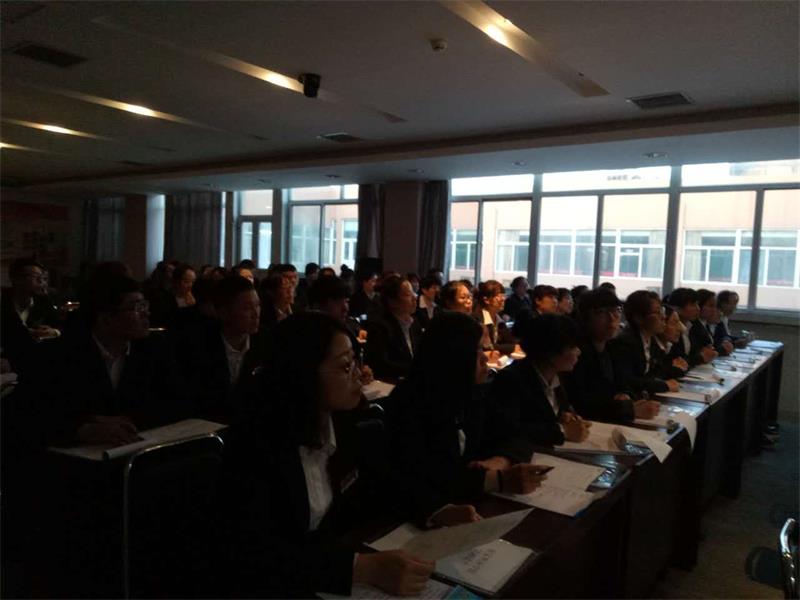 商学院第二期13.jpg 商学院第二期13.jpg