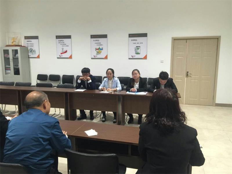 座谈会3.jpg 座谈会3.jpg