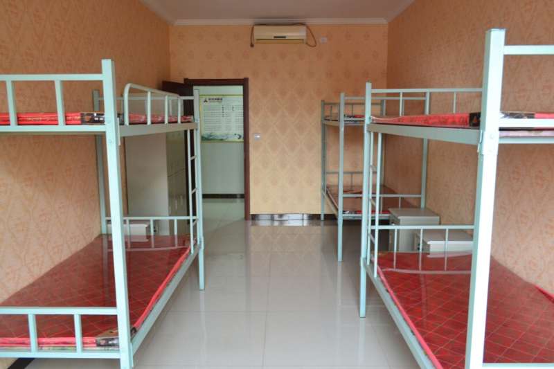 鞋业招聘信息4.jpg 鞋业招聘信息4.jpg