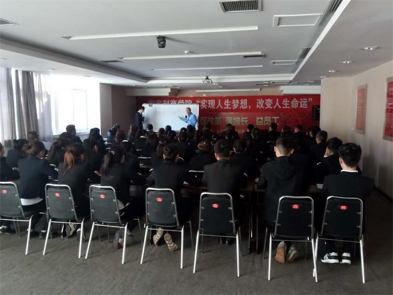 第六届商学院圆满结束1.jpg 第六届商学院圆满结束1.jpg